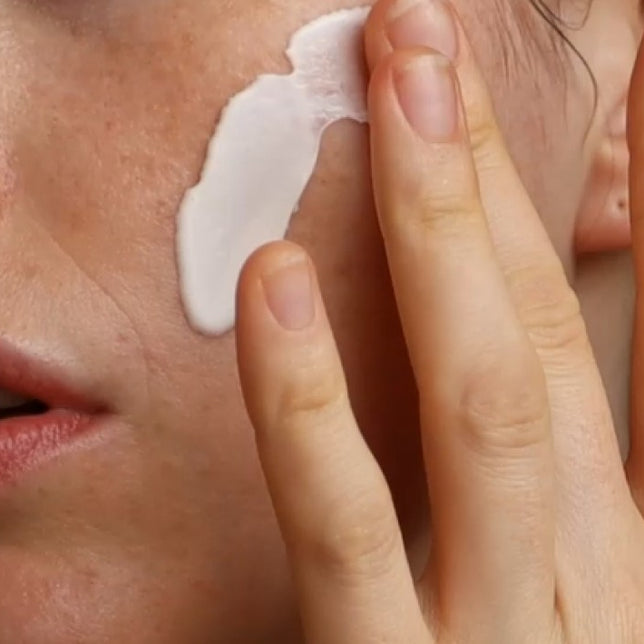 Quelle crème pour ma peau sensible sujette aux rougeurs ?