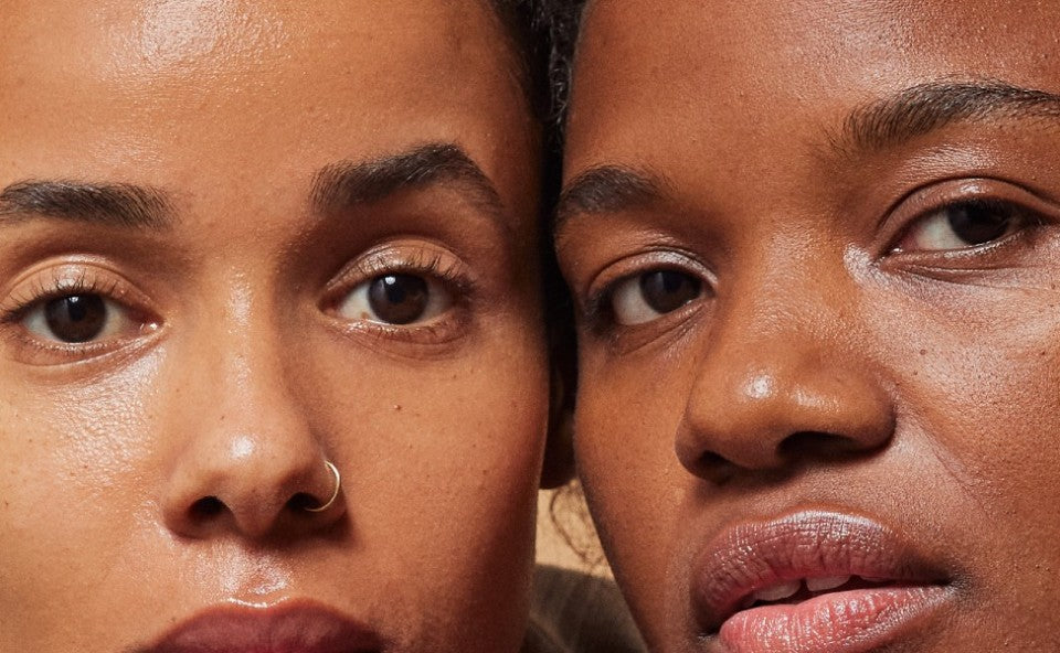 Quelle crème pour peau noire contre les taches et imperfections ?