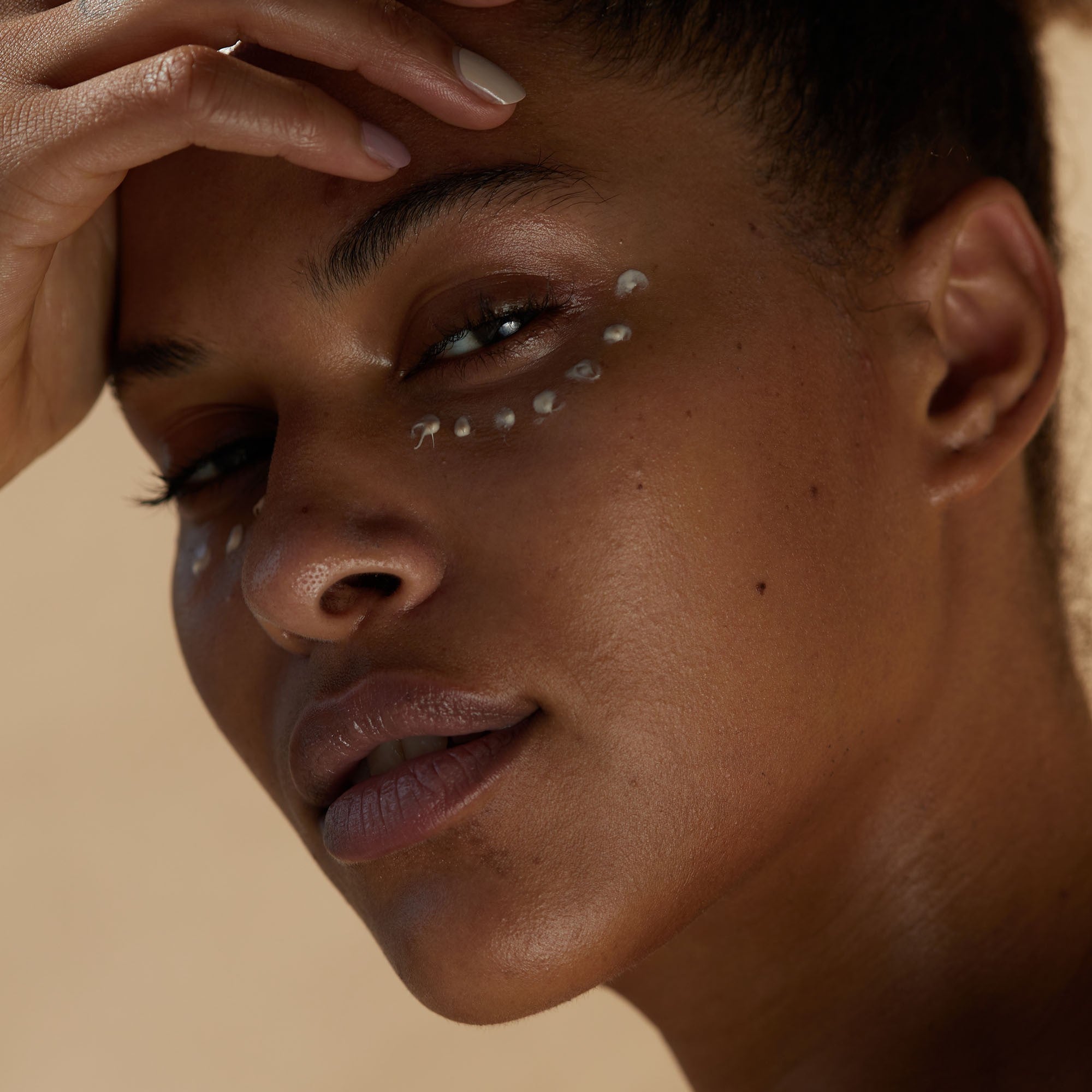 La Crème Réparatrice Regard