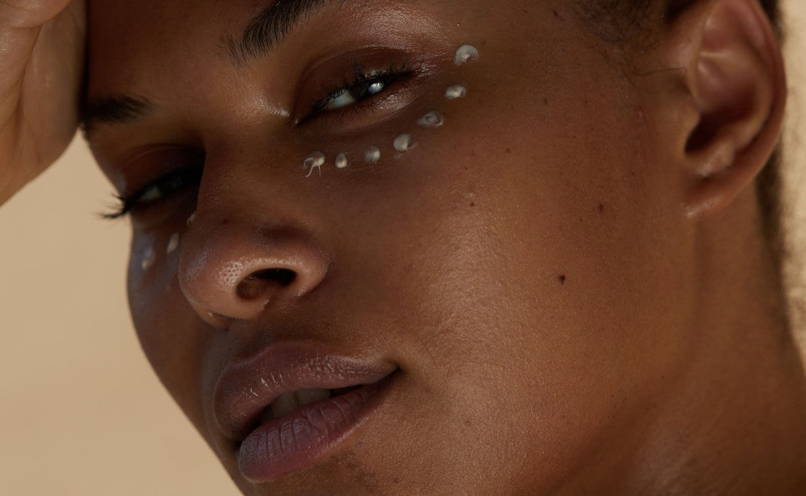 Le contour des yeux anti-rides