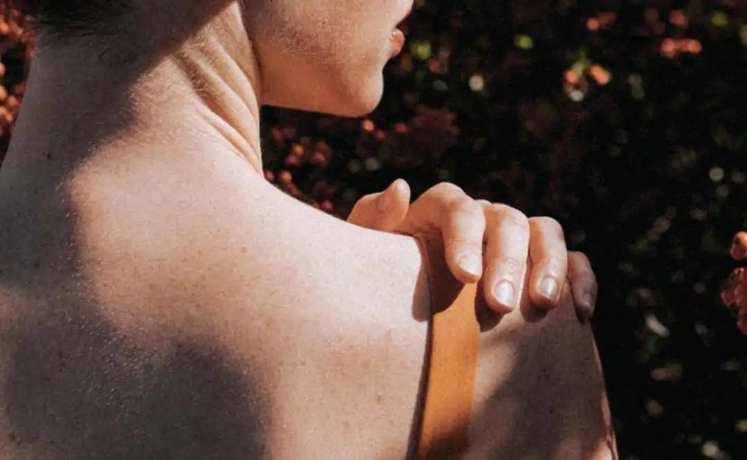 Peau sèche : quelle huile visage choisir ? | Absolution