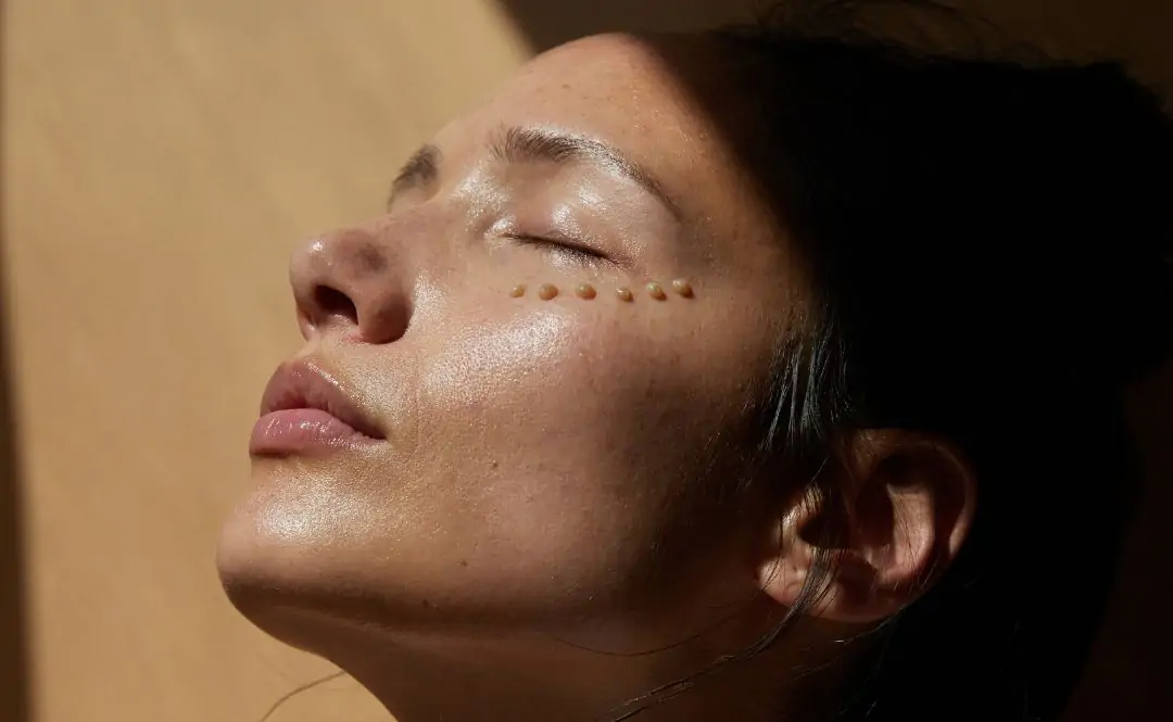 Soin anti-cernes : l’allié beauté indispensable | Absolution