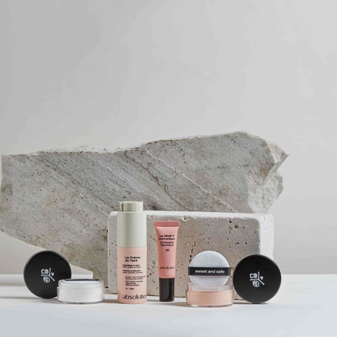 Quel maquillage adopter pour une peau moins jeune ?