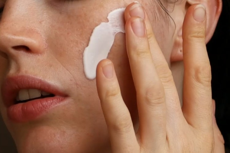 How to tackle redness in sensitive skin