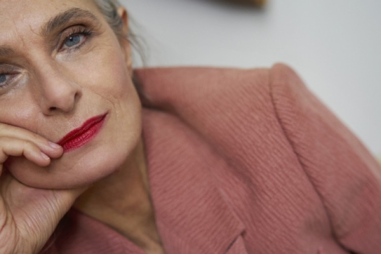 Prendre soin de sa peau après 60 ans