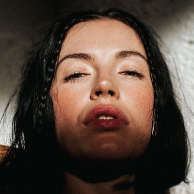 Comment choisir son huile végétale contre les rougeurs du visage ?