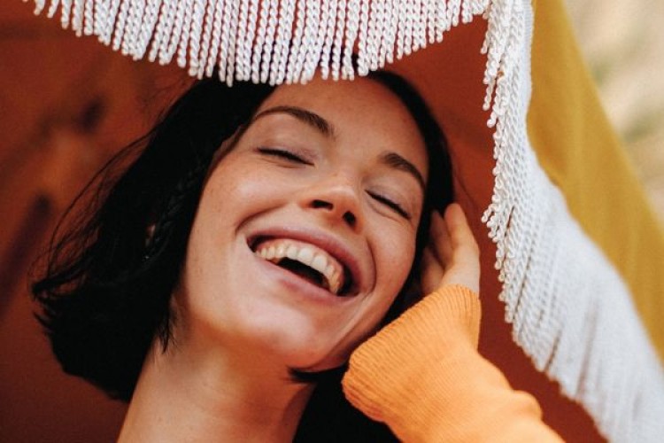 Les bienfaits de l’huile de rose musquée pour le visage