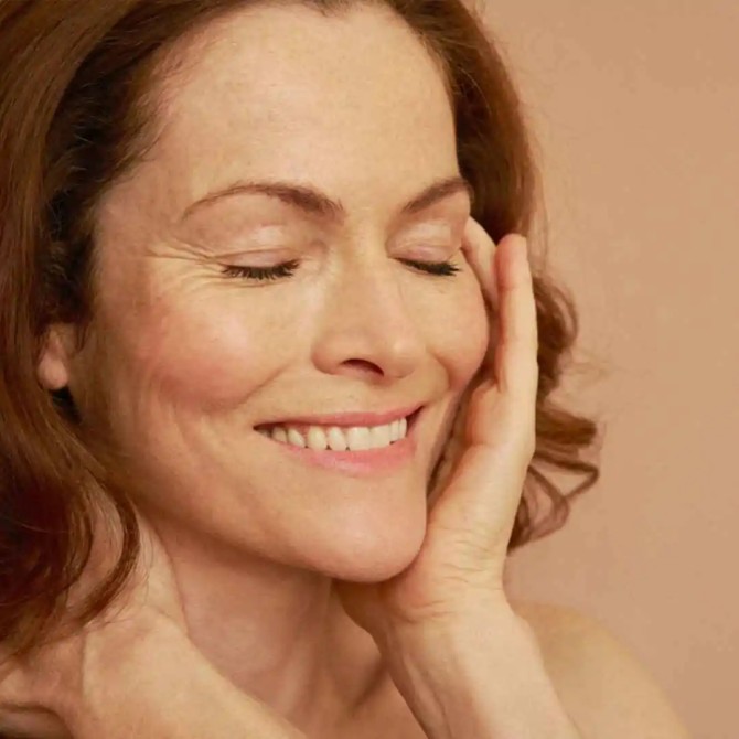 Visage : les bienfaits de l'acide hyaluronique